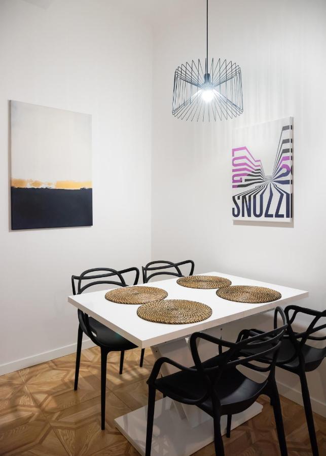 Old Town Basilisk Apartment Warszawa Eksteriør billede