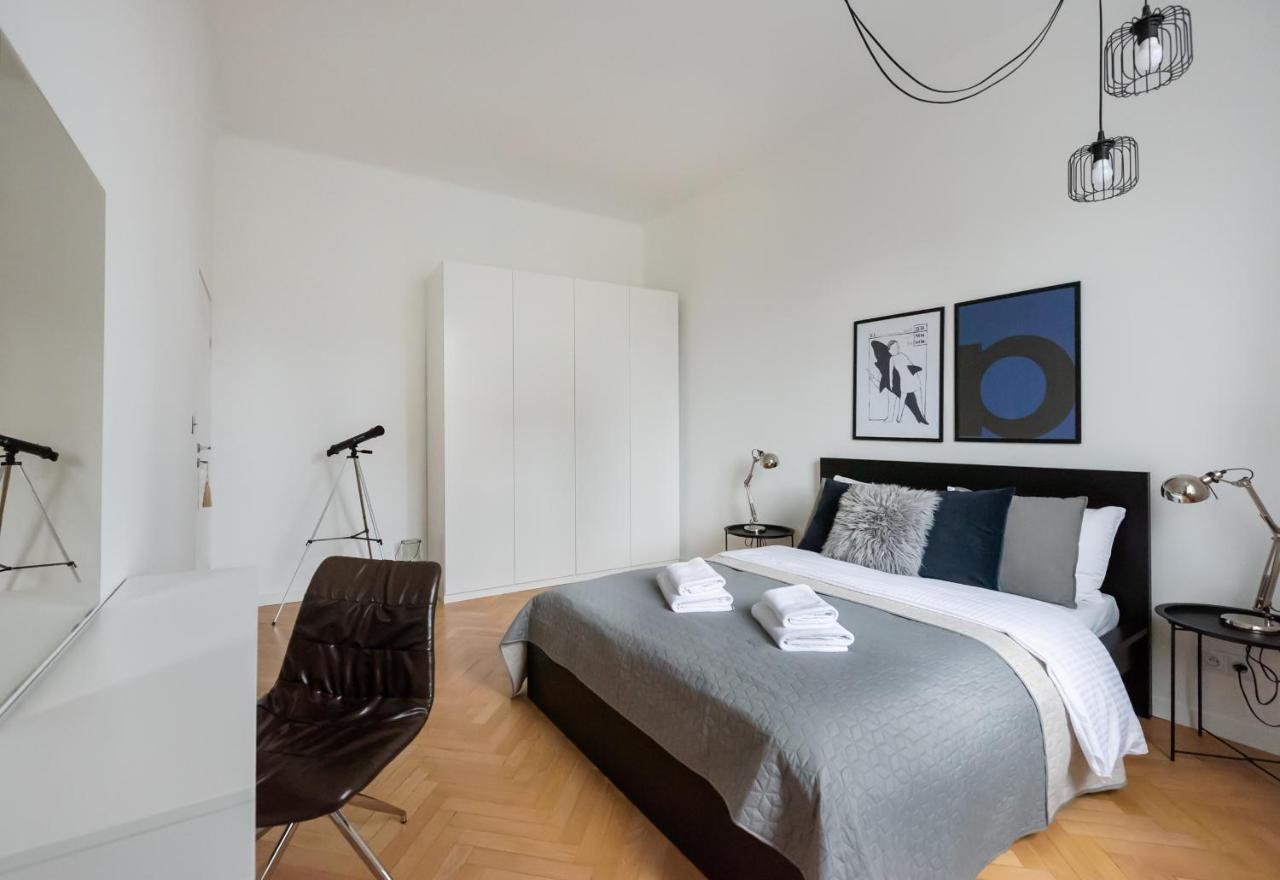 Old Town Basilisk Apartment Warszawa Eksteriør billede